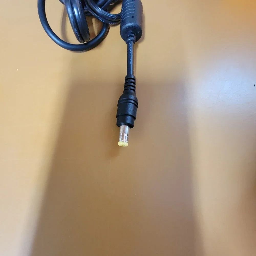 Genuine IBM 92P1020 AC/DC Adapter 16V 4.5A 72W Charger With Power Cord
